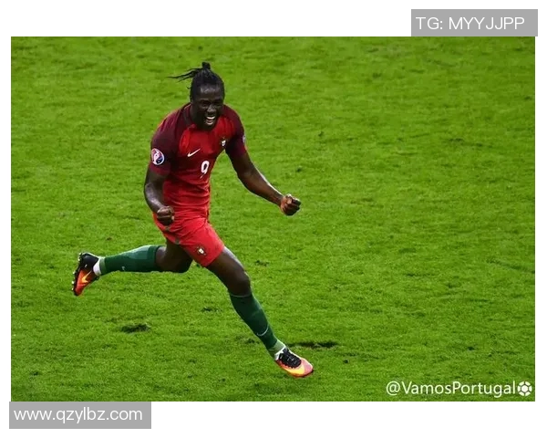 镜头回顾：足球八卦这一幕令人泪目